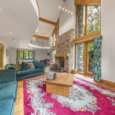 Lambhowe Lodge, District Luxury Hideaway Сasa de vacaciones Bowland Bridge