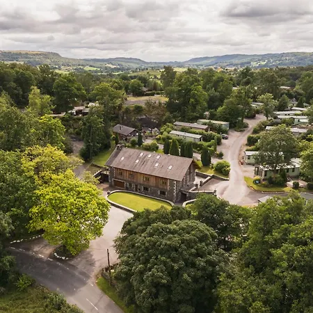 Lambhowe Lodge, District Luxury Hideaway