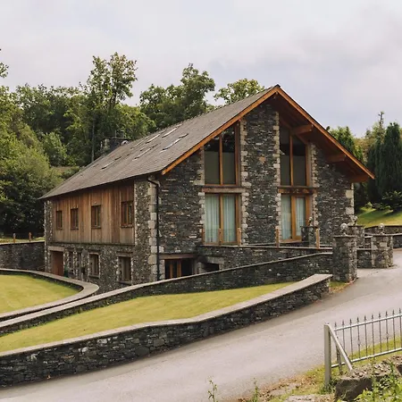 Lambhowe Lodge, District Luxury Hideaway